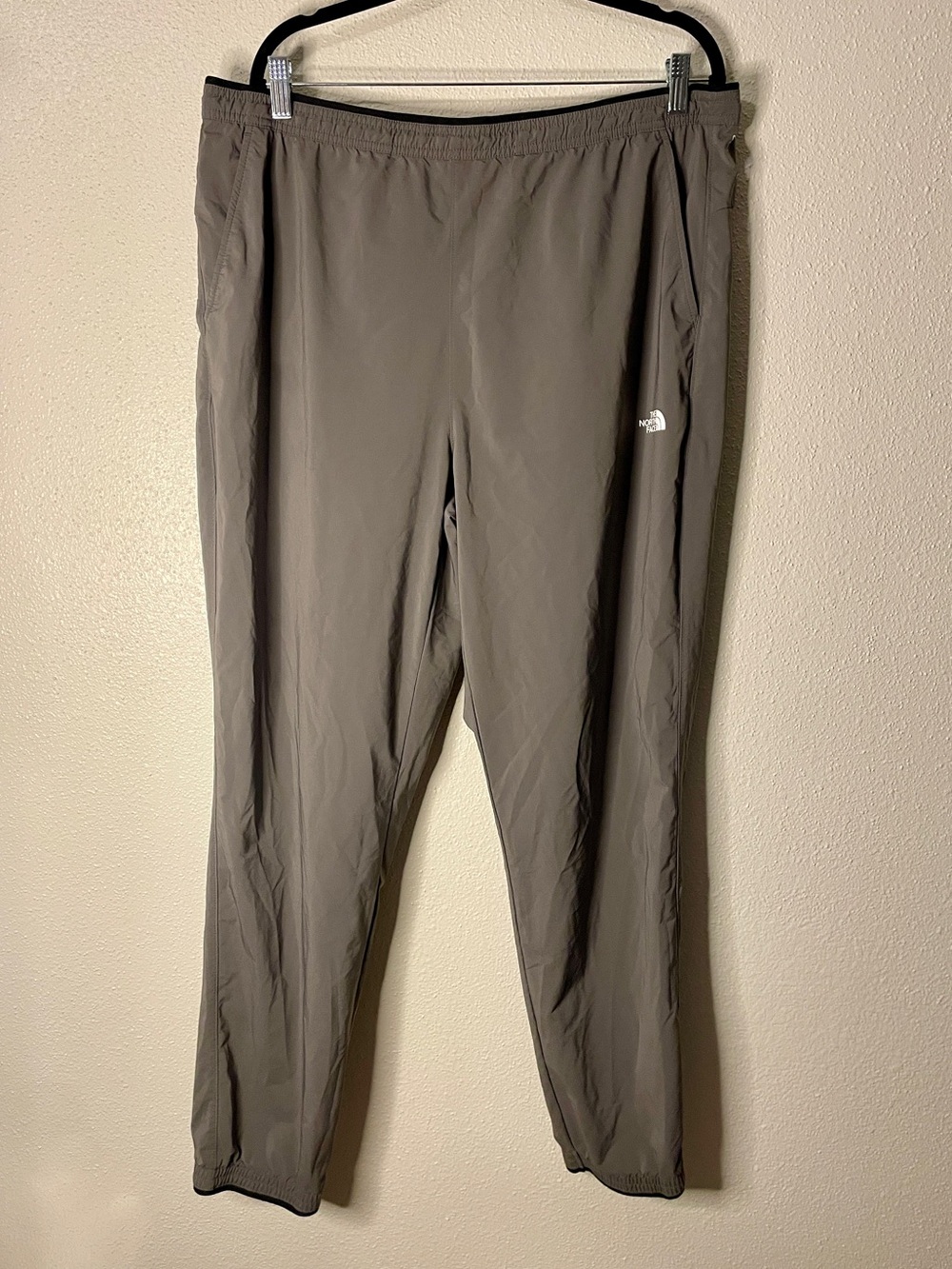 The North Face FlashDry-XD Grey Khaki Joggers Mens‎ XL Tapered Hiking Pants G2